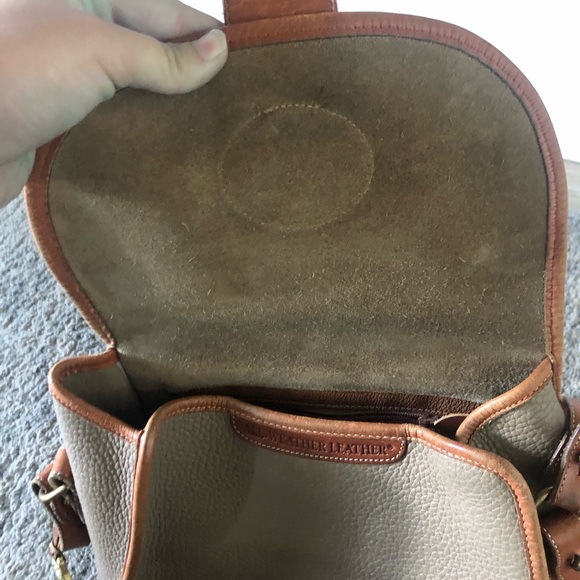 ✨BEAUTIFUL✨ Dooney and Bourke crossbody - Picture 8 of 10